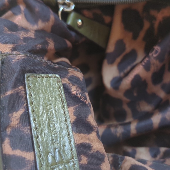 b. makowsky Leather Grean Shoulder Hobo Bag - Picture 17 of 17